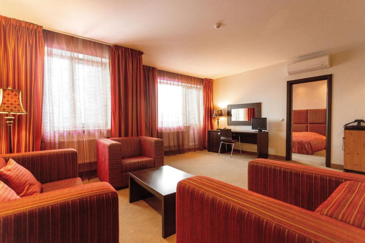 Rixwell Segevold Hotel ซีกูลดา ภายนอก รูปภาพ